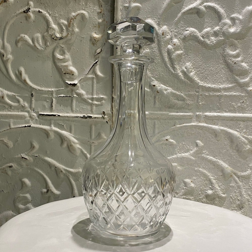 🌟 Vintage Crystal Decanter - Timeless Elegance 🌟